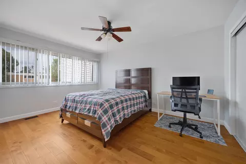 Other - 369 Cedar Tree Ct, Hoffman Estates, IL 60169 photo 2 of 5