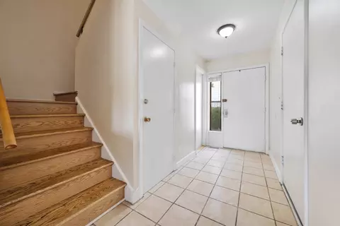 Entry Way - 369 Cedar Tree Ct, Hoffman Estates, IL 60169 photo 1 of 3