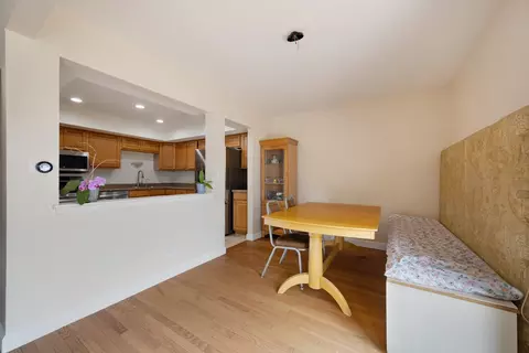 Dining - 369 Cedar Tree Ct, Hoffman Estates, IL 60169 photo 2 of 2