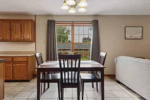 Dining - 302 Ceilo View St, Colfax, IL 61728 photo 1 of 2
