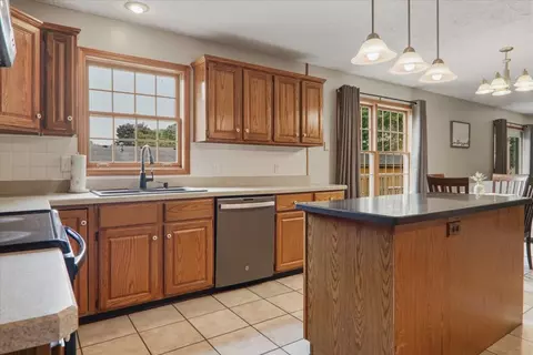 Kitchen - 302 Ceilo View St, Colfax, IL 61728 photo 3 of 3