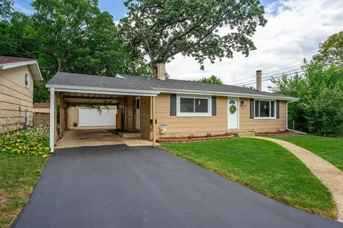 1226 Grant Dr, Carpentersville, IL 60110