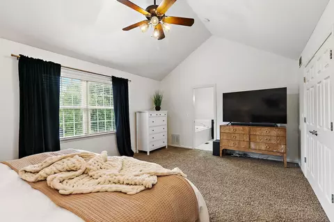 Bedroom - 651 Clover Dr, Algonquin, IL 60102 photo 2 of 5