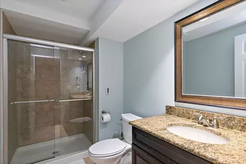 Bath - 651 Clover Dr, Algonquin, IL 60102 photo 5 of 5