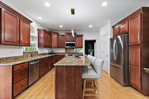 Kitchen - 651 Clover Dr, Algonquin, IL 60102 photo 3 of 3