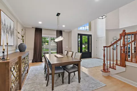 Dining - 651 Clover Dr, Algonquin, IL 60102 photo 2 of 4