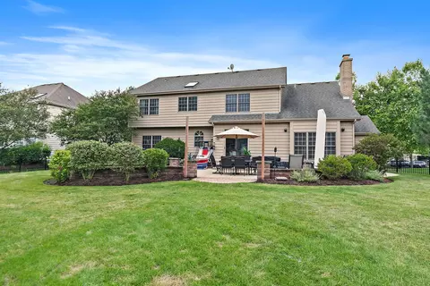 Exterior - 651 Clover Dr, Algonquin, IL 60102 photo 4 of 5