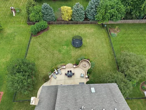 View/Area - 651 Clover Dr, Algonquin, IL 60102 photo 3 of 7