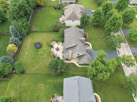 View/Area - 651 Clover Dr, Algonquin, IL 60102 photo 6 of 7