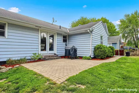 Exterior - 353 Marengo Rd, Harvard, IL 60033 photo 4 of 8