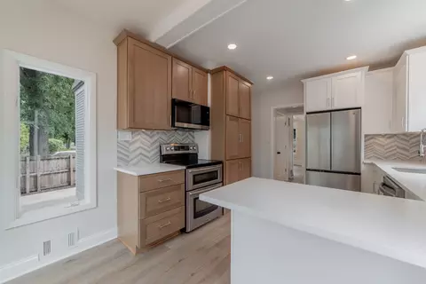 Kitchen - 719 5th St, Aurora, IL 60505 photo 5 of 5