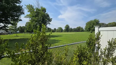 Exterior - 2530 S Pine St, Centralia, IL 62801 photo 16 of 17