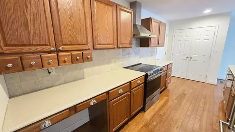 Kitchen - 2530 S Pine St, Centralia, IL 62801 photo 4 of 5