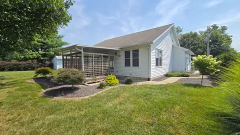 Exterior - 2530 S Pine St, Centralia, IL 62801 photo 9 of 17