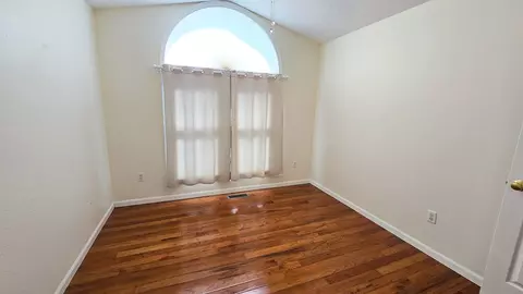 Bedroom - 2530 S Pine St, Centralia, IL 62801 photo 6 of 6