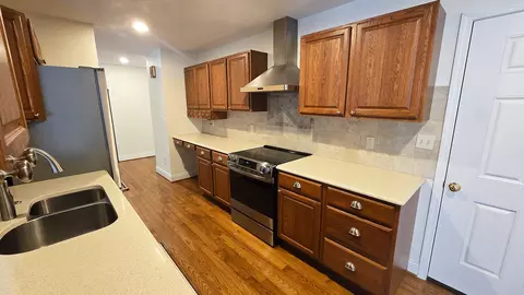 Kitchen - 2530 S Pine St, Centralia, IL 62801 photo 2 of 5