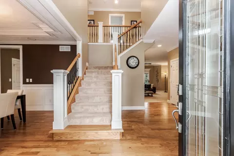 Entry Way - 15 Strawberry Rd, Bloomington, IL 61704 photo 2 of 6