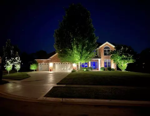 Exterior - 15 Strawberry Rd, Bloomington, IL 61704 photo 5 of 8