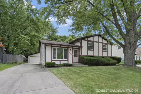286 Plainview Dr, Bolingbrook, IL 60440