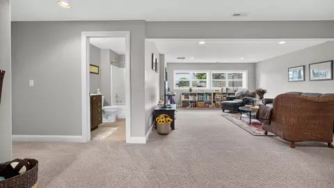 Entry Way - Undisclosed, Normal, IL 61761 photo 5 of 5
