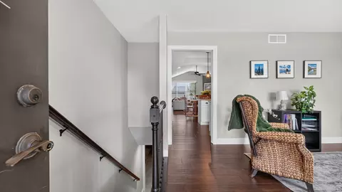 Entry Way - Undisclosed, Normal, IL 61761 photo 1 of 5