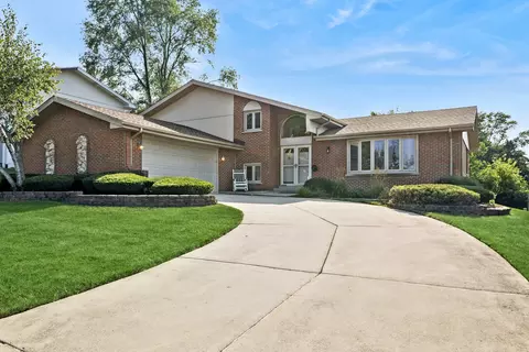 13520 Overland Trl, Orland Park, IL 60467