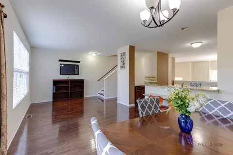 Living - Undisclosed, Aurora, IL 60504 photo 3 of 3