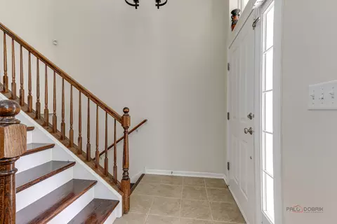 Entry Way - Undisclosed, Aurora, IL 60504 photo 1 of 3