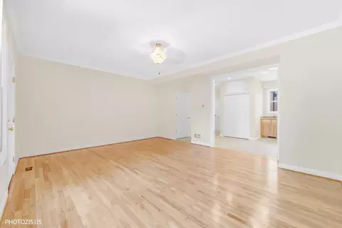 Living - 1130 S Troy Ave #E, Chicago, IL 60612 photo 5 of 6