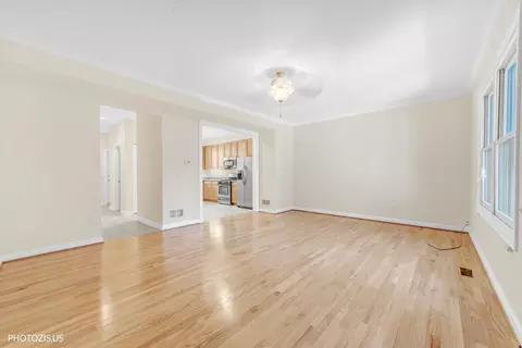 Living - 1130 S Troy Ave #E, Chicago, IL 60612 photo 6 of 6