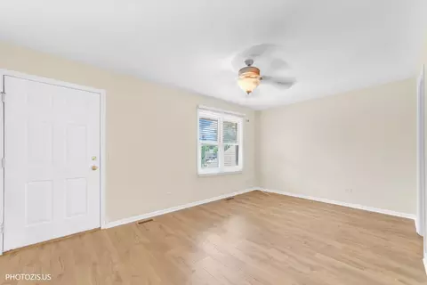 Living - 1130 S Troy Ave #E, Chicago, IL 60612 photo 3 of 6