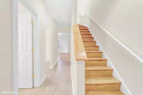 Entry Way - 1130 S Troy Ave #E, Chicago, IL 60612 photo 3 of 4