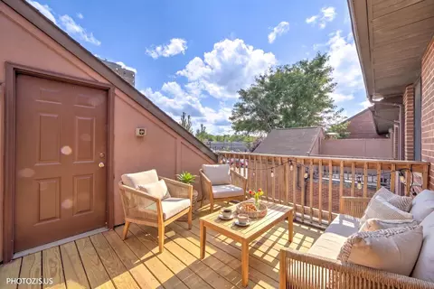 Exterior - 1130 S Troy Ave #E, Chicago, IL 60612 photo 2 of 7