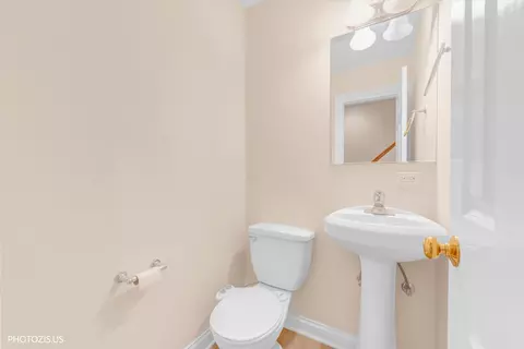 Entry Way - 1130 S Troy Ave #E, Chicago, IL 60612 photo 1 of 4