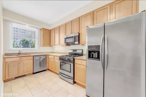 Kitchen - 1130 S Troy Ave #E, Chicago, IL 60612 photo 4 of 4