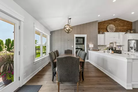 Dining - 25831 S 104th Ave, Monee, IL 60449 photo 4 of 5