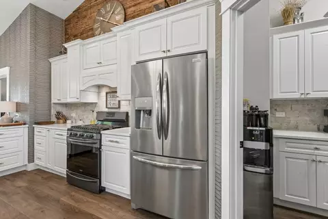Kitchen - 25831 S 104th Ave, Monee, IL 60449 photo 10 of 13