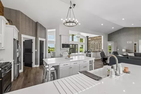 Kitchen - 25831 S 104th Ave, Monee, IL 60449 photo 4 of 13