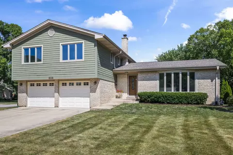 1621 N Belmont Ave, Arlington Heights, IL 60004