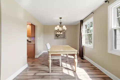 Dining - 1255 Briarcliffe Blvd, Wheaton, IL 60189 photo 1 of 1