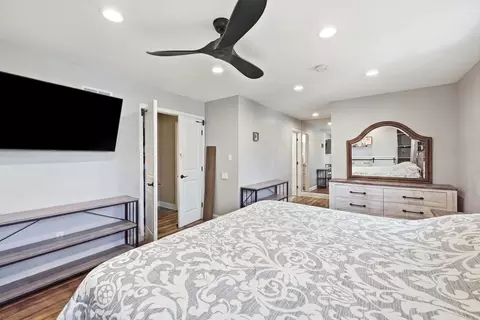 Bedroom - 1255 Briarcliffe Blvd, Wheaton, IL 60189 photo 2 of 4