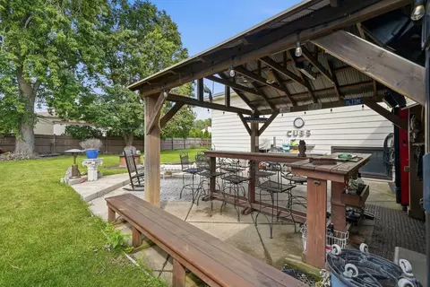 Other - 1255 Briarcliffe Blvd, Wheaton, IL 60189 photo 8 of 9