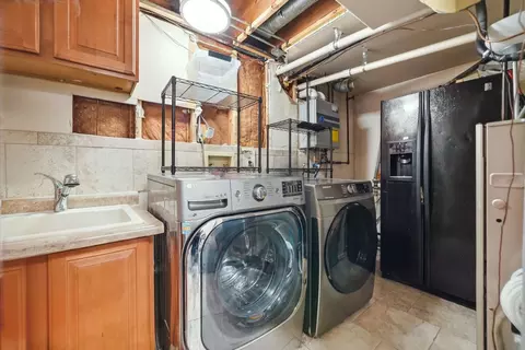 Other - 1255 Briarcliffe Blvd, Wheaton, IL 60189 photo 6 of 9
