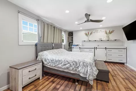 Bedroom - 1255 Briarcliffe Blvd, Wheaton, IL 60189 photo 3 of 4