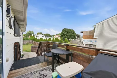 Exterior - 1255 Briarcliffe Blvd, Wheaton, IL 60189 photo 2 of 4