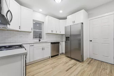 Kitchen - 623 E 88th Pl, Chicago, IL 60619 photo 1 of 1