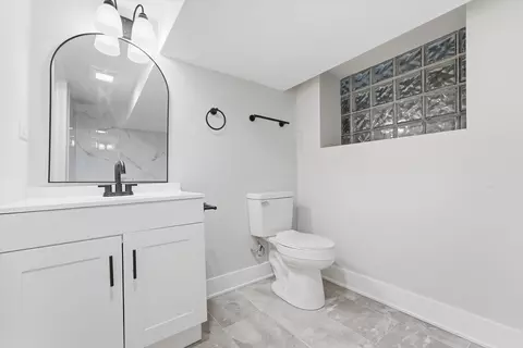 Bath - 623 E 88th Pl, Chicago, IL 60619 photo 3 of 4