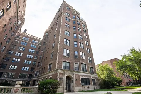 6935 S Crandon Ave #3D, Chicago, IL 60649