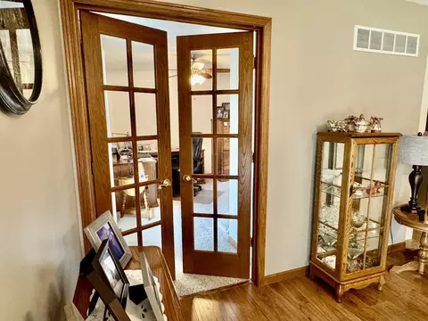 Entry Way - 2806 Becker Dr, Peru, IL 61354 photo 1 of 1