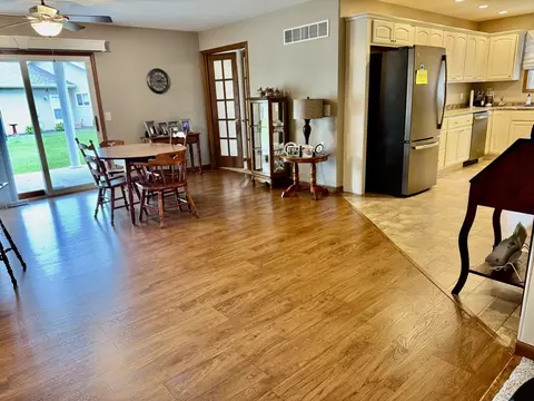 Dining - 2806 Becker Dr, Peru, IL 61354 photo 5 of 5